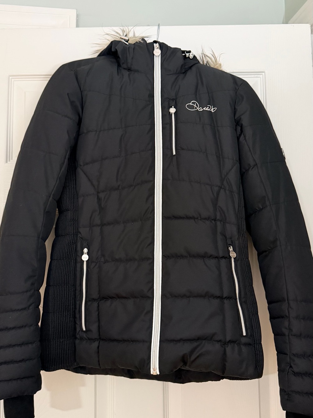 Dare 2B Women’s Black Waterproof Ski Jacket Size US 6